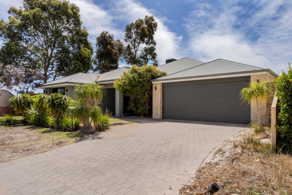 1 Millbridge Boulevard, Millbridge